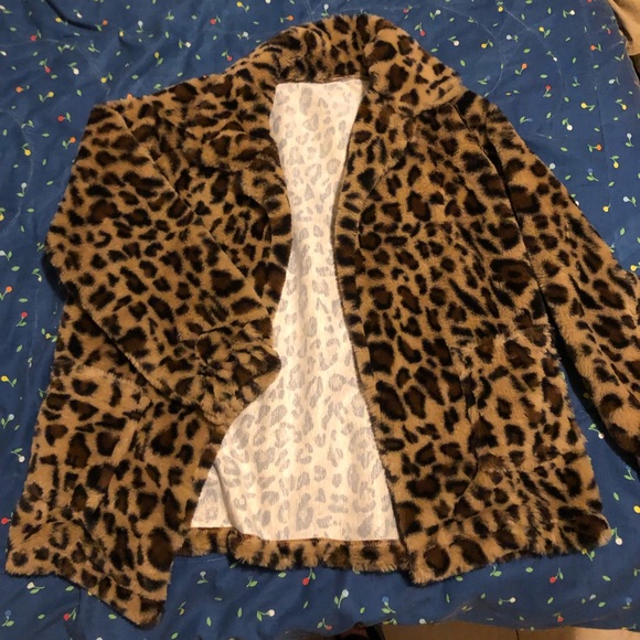 Jackets & Blazers - Soft Cheetah coat
